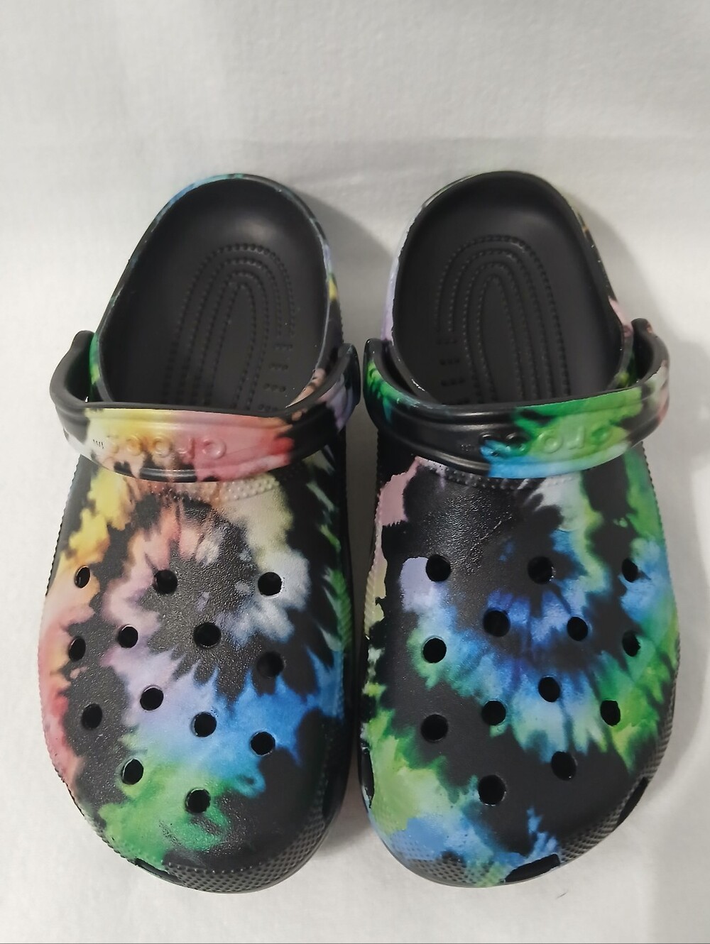 CROCS Classic Clog in Black with Multicolor Tie-Dye